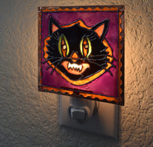 Load image into Gallery viewer, Painted Glass Nightlight - Halloween Cat (purple background)